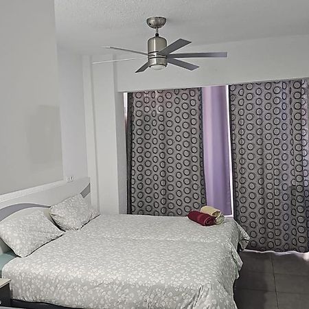 Apartamento Malaga Port Buitenkant foto