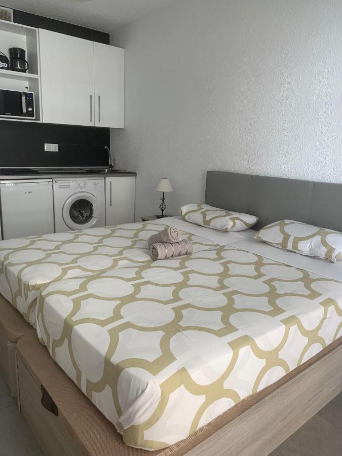 Apartamento Malaga Port Buitenkant foto