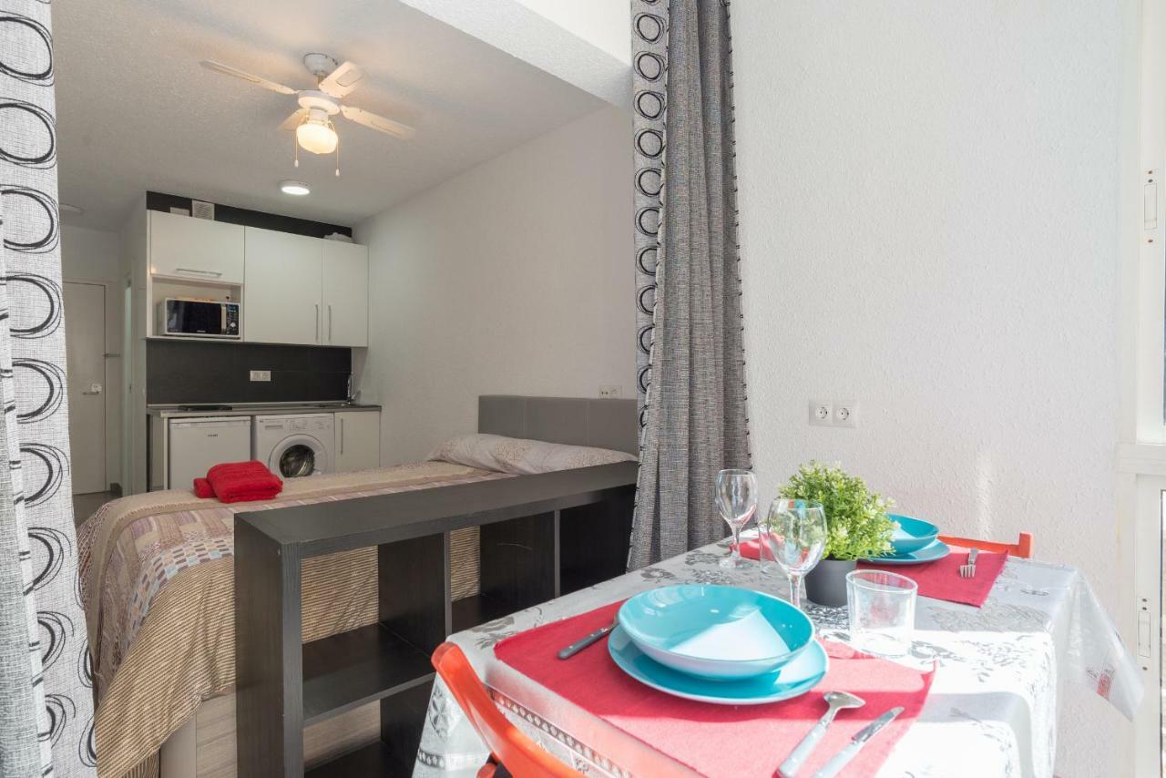 Apartamento Malaga Port Buitenkant foto